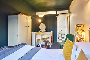 Host Stay Dotty s Coastal Retreat