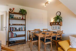 BE DEH Koni 43-13 in De Haan