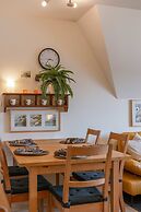 BE DEH Koni 43-13 in De Haan