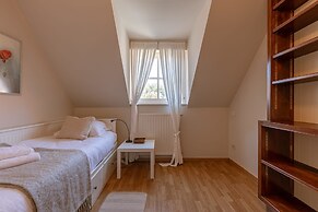 BE DEH Grot 79J in De Haan