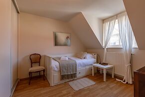 BE DEH Grot 79J in De Haan