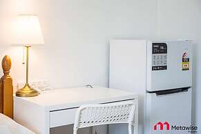 Metawise/parramatta Cozy Room With Furniture Wifi