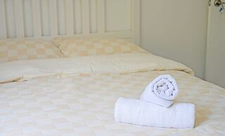 Metawise/parramatta Cozy Room With Furniture Wifi