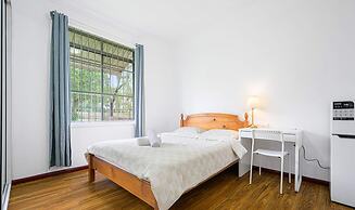 Metawise/parramatta Cozy Room With Furniture Wifi