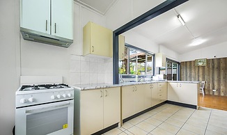 Metawise/parramatta Cozy Room With Furniture Wifi