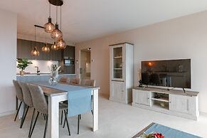 Stunning Apartment With Golf Course Views