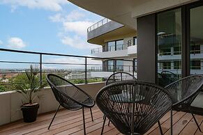 Stunning Apartment With Golf Course Views