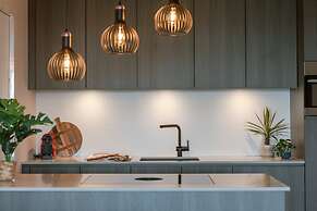 Stunning Apartment With Golf Course Views