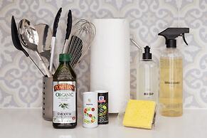 Sosuite 1BR Apt w W D Shared Roofdeck