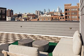 Sosuite 1BR Apt w W D Shared Roofdeck