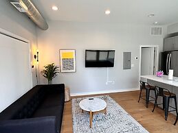 Sosuite 1BR Apt w W D Shared Roofdeck
