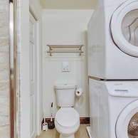 Sosuite 2BR Apt w W/d, Gym, On-site Restaurant