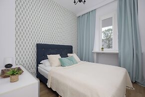 Blisko Plaży nad Wisłą by Renters