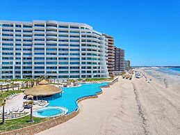 Has it all Beachfront Retreat With Stunning Views