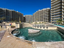 Sandy Beach 2BR Beachfront Getaway