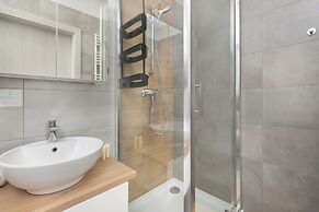 Lema Apartment Gdańsk by Renters