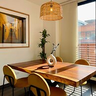 w Sunny 2BR in Modern Building in Chico