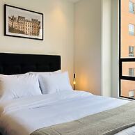 w Sunny 2BR in Modern Building in Chico