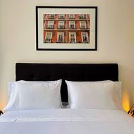 w Sunny 2BR in Modern Building in Chico