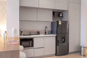 w Comfortable Loft w Balcony in Crespo