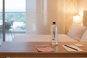 w Comfortable Loft w Balcony in Crespo