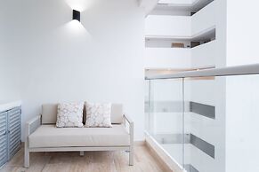 w Cozy Loft w Balcony in Crespo