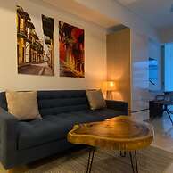 w Marvelous Loft With Balcony in Crespo