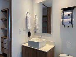 w Wonderful 1BR With Moder Balcony in Poblado