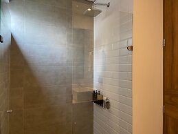 w Wonderful 1BR With Moder Balcony in Poblado