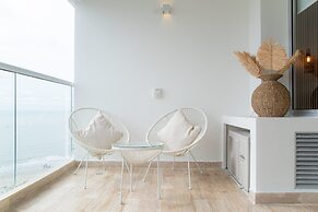 w Spectacular Loft With Balcony in Crespo