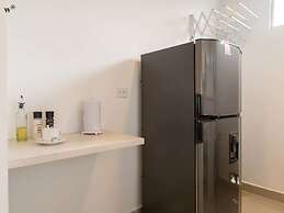 w Astonishing 1BR With Terrace at Poblado