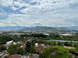 w Astonishing 1BR With Terrace at Poblado