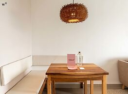 w Astonishing 1BR With Terrace at Poblado