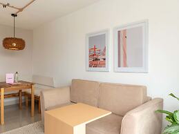 w Astonishing 1BR With Terrace at Poblado