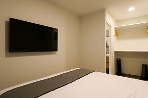 w Delightful 2BR w Balcony in Miraflores