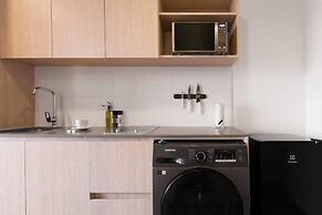 w Perfect Loft w Fabulous Deco in Santa Barbara