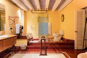 Fantastic 5BR House With AC in Cartagena