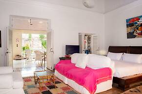 Fantastic 5BR House With AC in Cartagena