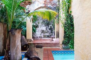Fantastic 5BR House With AC in Cartagena
