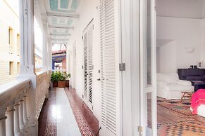 Fantastic 5BR House With AC in Cartagena