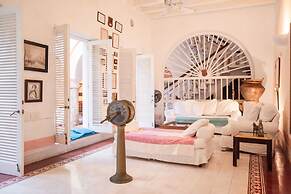 Fantastic 5BR House With AC in Cartagena