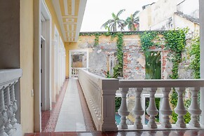 Fantastic 5BR House With AC in Cartagena