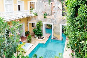 Fantastic 5BR House With AC in Cartagena