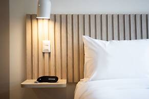 Lovely Loft With Modern Deco in Santa Barbara