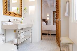 w Magnificent 3BR House w Modern Deco in Cartagena