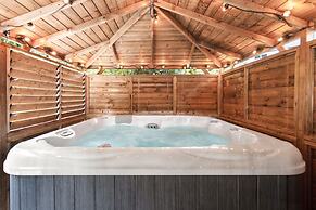 The Coronation Family Cottage - Hot Tub
