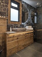 The Hideaway at Higher Longtail