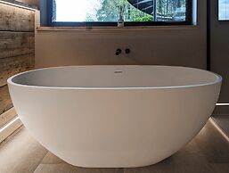 The Hideaway at Higher Longtail