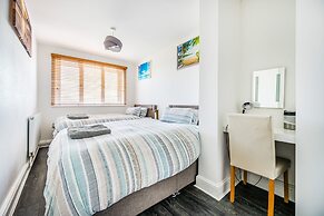 Beachfront House With 2 Kayaks Sleeps 8