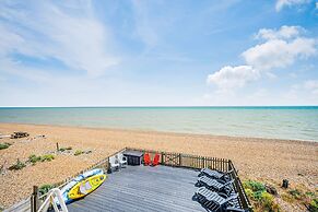 Beachfront House With 2 Kayaks Sleeps 8